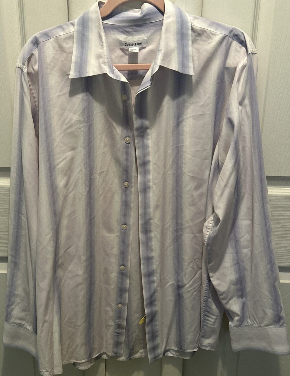 Calvin Klein Men's Dress Shirt Size L Purple Striped Button Up Long Sleeve Shirt